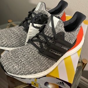 Men's Adidas Ultraboost (Raw White Active Orange) Size 8